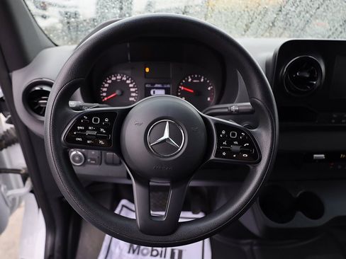Used 2019 Mercedes-Benz Sprinter 144 Cargo image 13