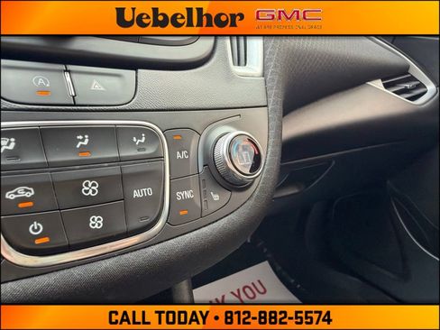 Used 2023 Chevrolet Malibu LT FWD image 28