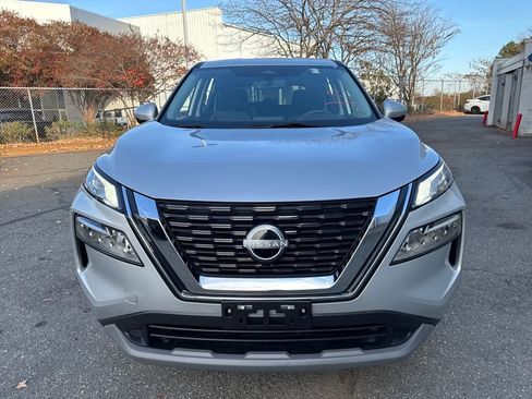 Used 2022 Nissan Rogue SV image 8