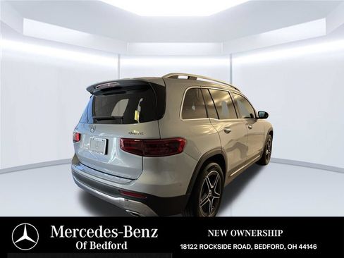 Used 2026 Mercedes-Benz GLB 250 4MATIC image 5