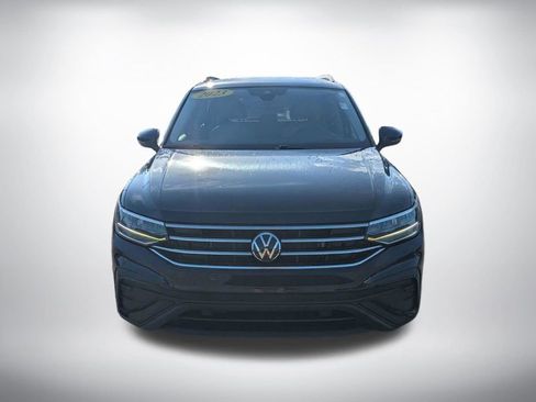 Used 2023 Volkswagen Tiguan SE FWD image 8