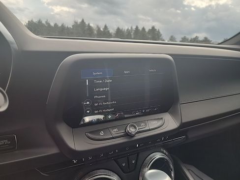 Used 2024 Chevrolet Camaro LT w/ RS Package image 10