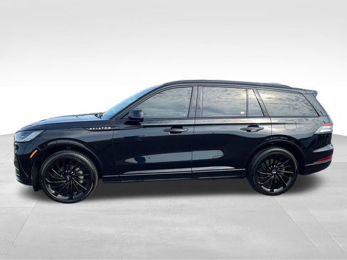 Used 2025 Lincoln Aviator Reserve w/ Jet Appearance Package AWD/4WD image 2