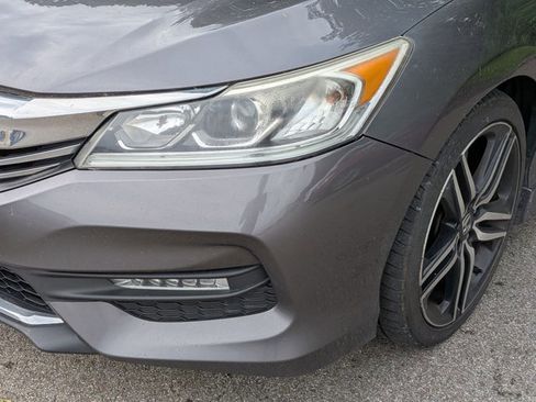 Used 2016 Honda Accord Sport image 10