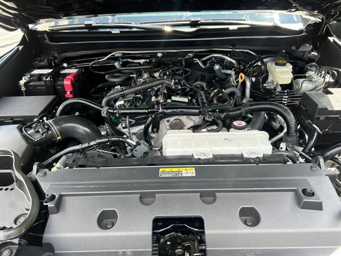 Certified 2026 Toyota Tacoma SR5 AWD/4WD image 25