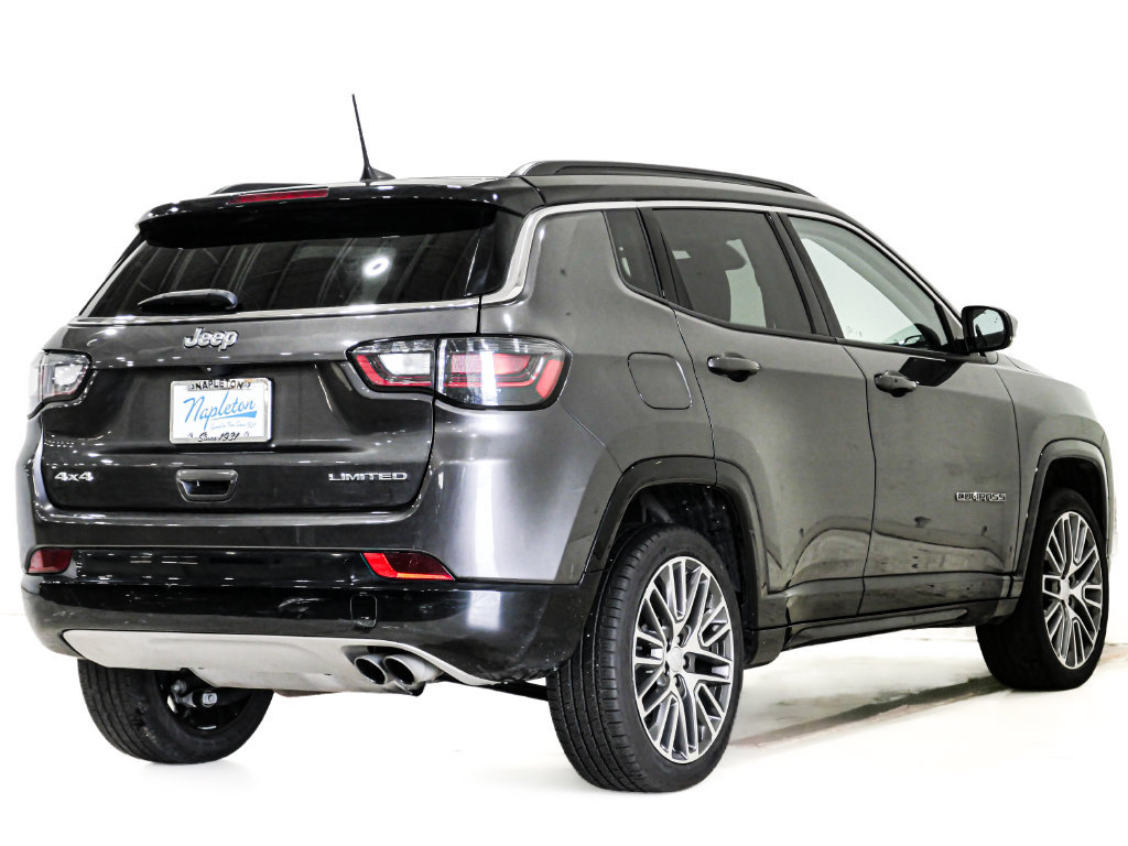 Used 2022 Jeep Compass Limited w/ Elite Group AWD/4WD image 4
