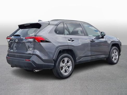 Used 2024 Toyota RAV4 XLE AWD/4WD image 4