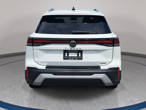 New 2026 Volkswagen Tiguan SE AWD/4WD image 6