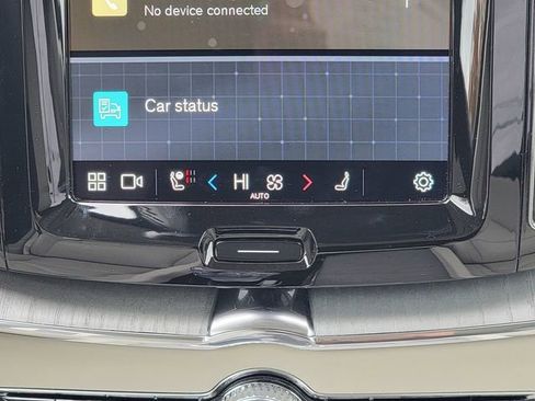 Used 2024 Volvo XC60 B5 Ultimate image 24