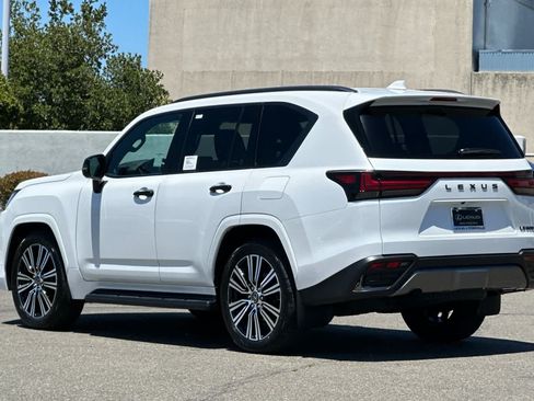 New 2026 Lexus LX 600 4WD w/ Appearance Package image 7