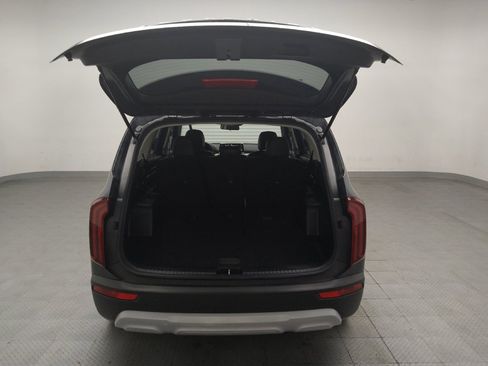 Used 2021 Kia Telluride LX AWD/4WD image 29