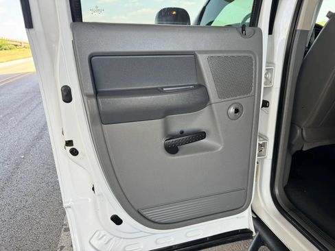 Used 2008 Dodge Ram 1500 Truck ST RWD image 19