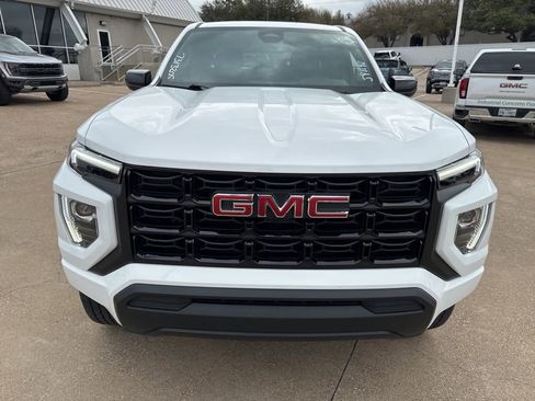 Used 2024 GMC Canyon Elevation image 10