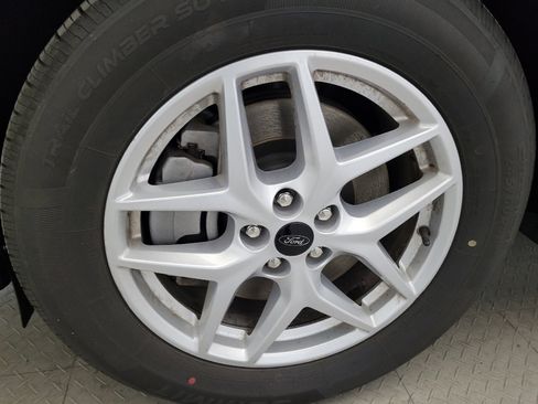 Used 2024 Ford Edge SEL AWD/4WD image 31