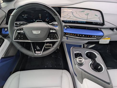 New 2026 Cadillac Optiq Sport 1 image 18