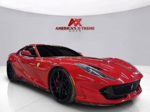 Used 2019 Ferrari 812 Superfast RWD image 10