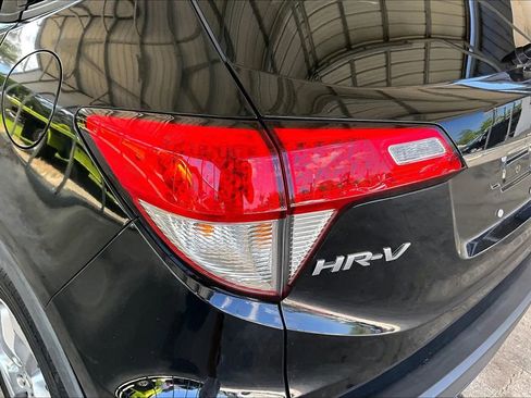 Used 2018 Honda HR-V LX image 20