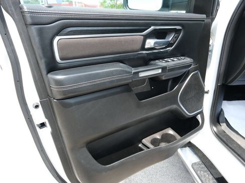Used 2023 RAM 1500 Laramie AWD/4WD image 15