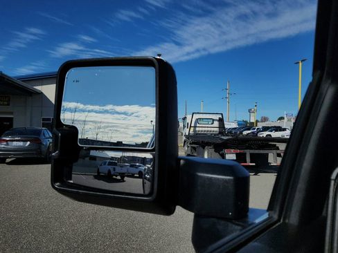 Used 2022 GMC Sierra 2500 Denali w/ Denali Black Diamond Edition image 10