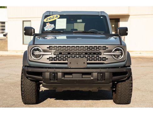 Used 2024 Ford Bronco Badlands AWD/4WD image 3