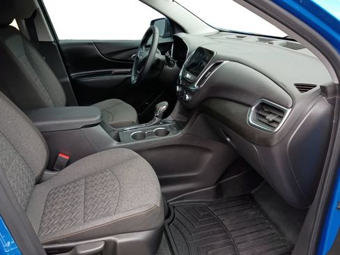 Used 2024 Chevrolet Equinox LT FWD image 24