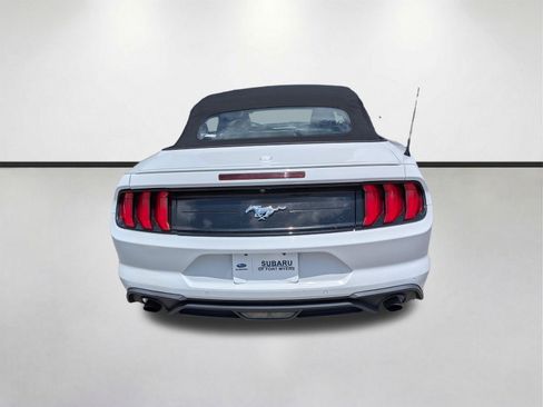 Used 2020 Ford Mustang Premium RWD image 5