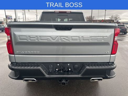 Used 2023 Chevrolet Silverado 1500 LT Trail Boss w/ Convenience Package II AWD/4WD image 5