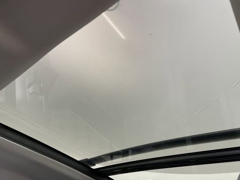 Used 2023 Toyota Highlander Platinum image 19