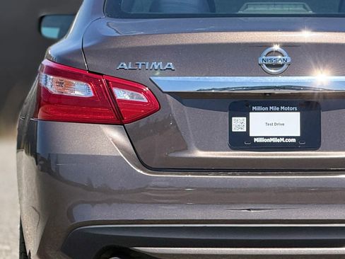 Used 2017 Nissan Altima 2.5 SV FWD image 13