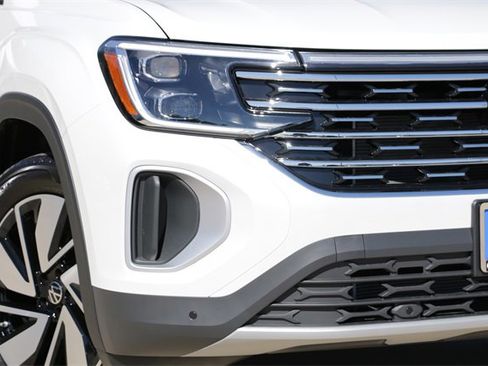 New 2026 Volkswagen Atlas SEL image 3