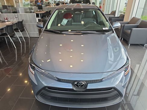 New 2026 Toyota Corolla LE FWD image 2