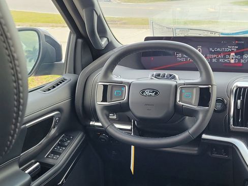 New 2026 Ford Expedition Platinum AWD/4WD image 16
