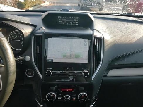 Certified 2024 Subaru Forester Limited image 23