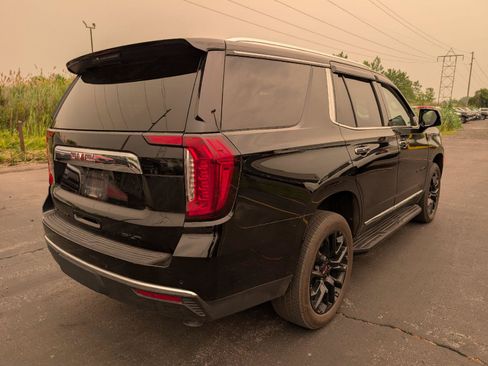 Used 2024 GMC Yukon SLT w/ SLT Luxury Package AWD/4WD image 8