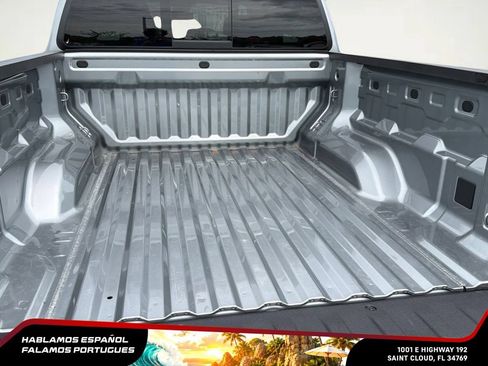 Used 2025 Chevrolet Colorado W/T RWD image 31