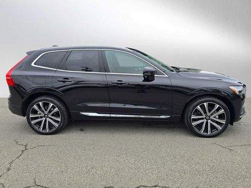 Certified 2023 Volvo XC60 B5 Ultimate w/ Climate Package image 2