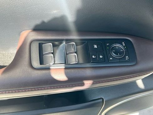 Used 2018 Lexus RX 350L FWD image 11