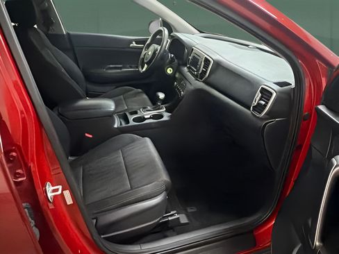 Used 2019 Kia Sportage LX FWD image 14