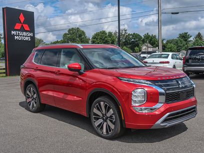 New 2025 Mitsubishi Outlander AWD