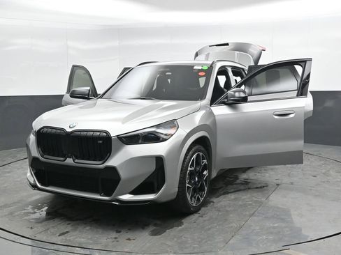 Used 2025 BMW X1 M35i w/ Premium Package image 50