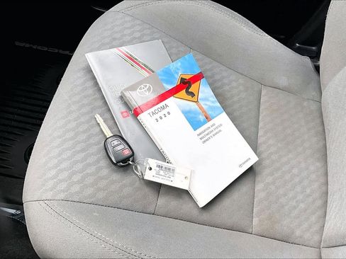 Used 2020 Toyota Tacoma SR w/ SR Convenience Package image 13