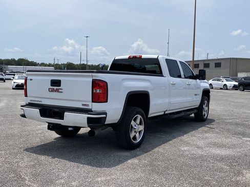 Used 2019 GMC Sierra 2500 SLT w/ Duramax Plus Package AWD/4WD image 8