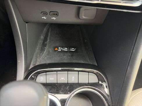 Used 2026 Buick Encore GX Avenir w/ Avenir Technology Package AWD/4WD image 23