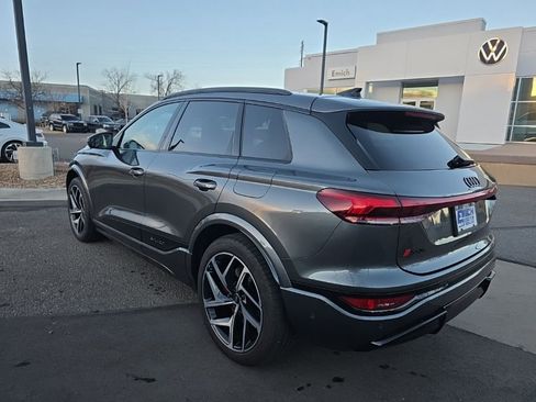 Used 2025 Audi SQ6 e-tron Prestige w/ 21" Black Optic Wheel Package image 3