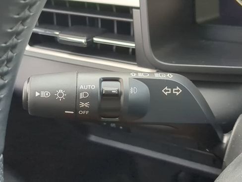 Used 2024 Mitsubishi Outlander SEL image 27