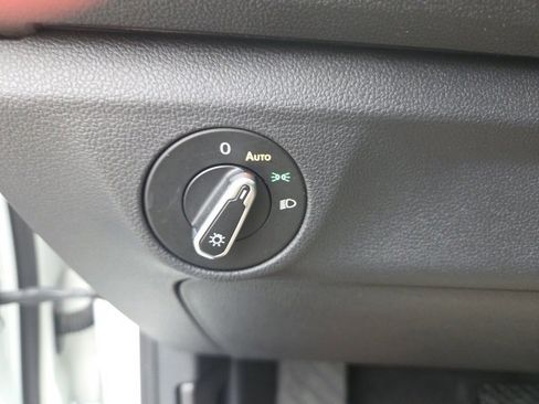 Used 2024 Volkswagen Jetta S image 27