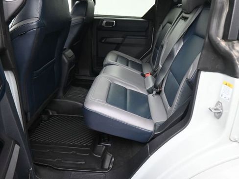 Used 2024 Ford Bronco Outer Banks image 16