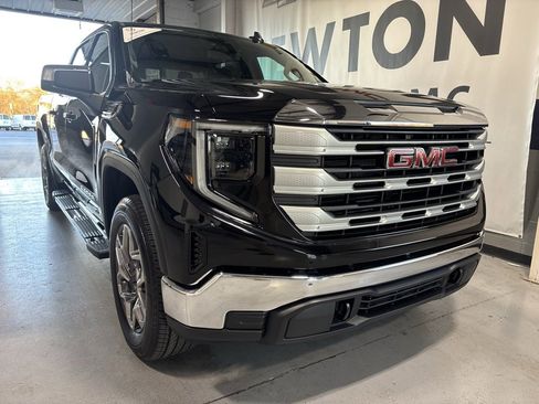 New 2026 GMC Sierra 1500 SLE image 36