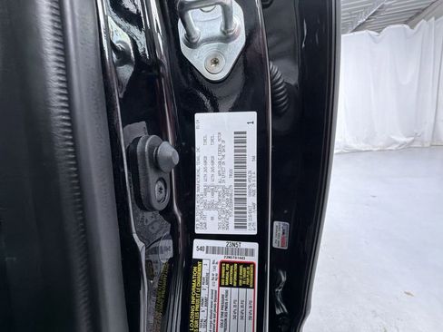 Used 2024 Toyota Tundra Limited AWD/4WD image 15