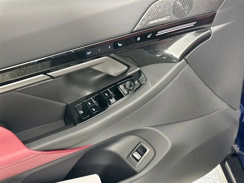 New 2026 BMW 530i xDrive w/ Premium Package AWD/4WD image 18